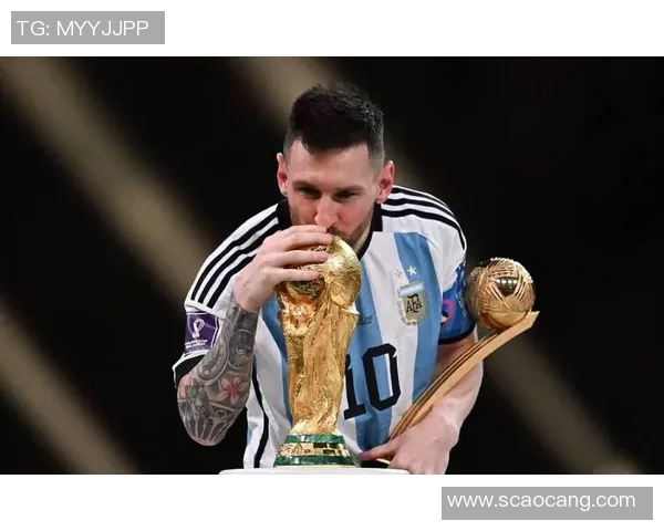 足球明星赛前祈祷视频引发热议展现信仰与勇气的完美结合